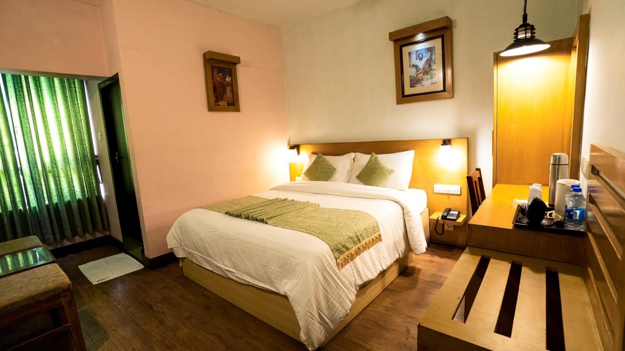 Hotel Hillview 4*