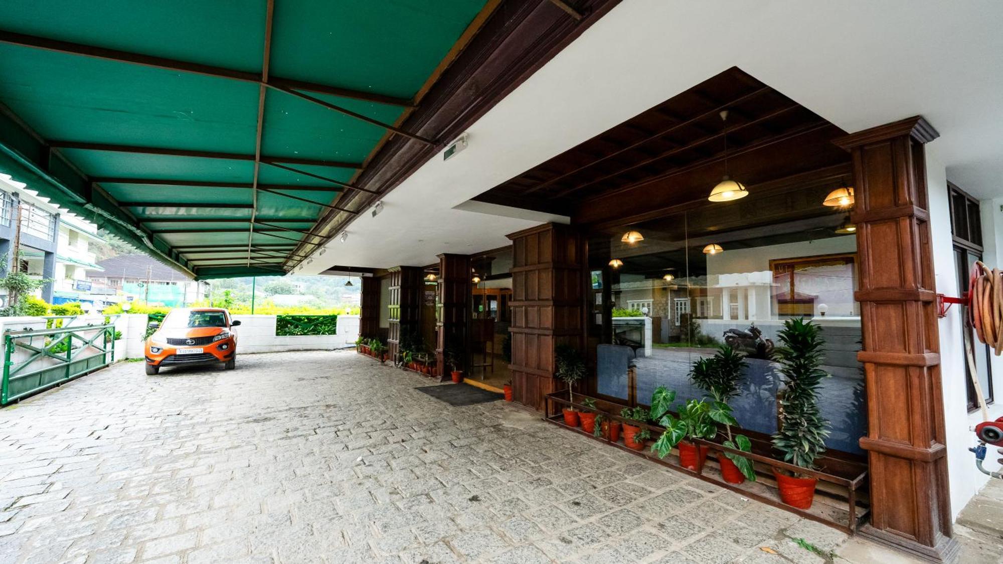Hotel Westwood Riverside