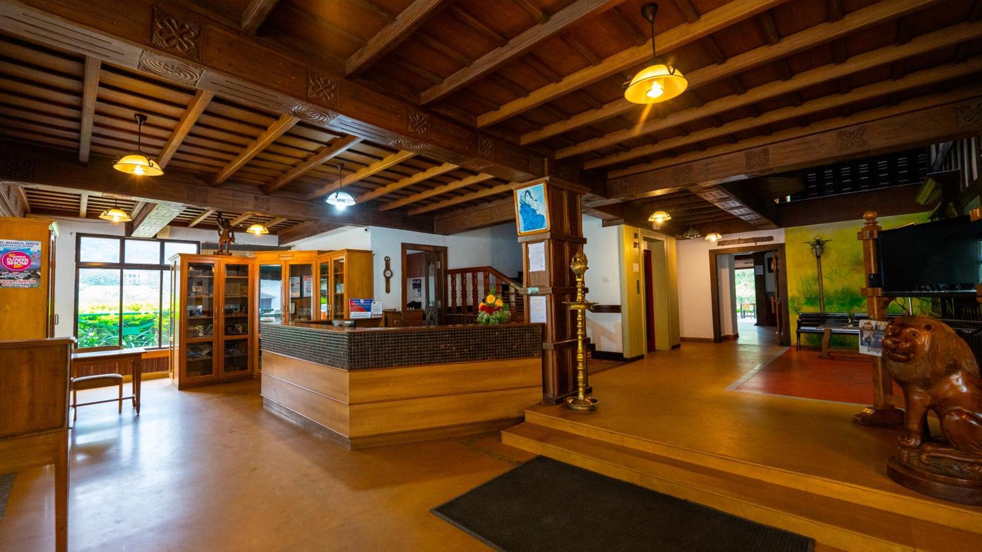 Westwood Riverside Hotel Munnar