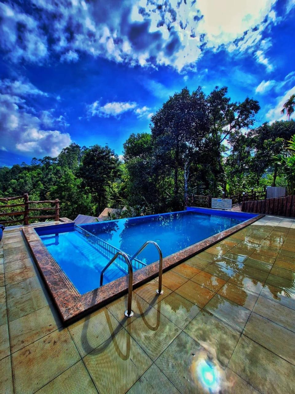 Resort Chalona Hill View *