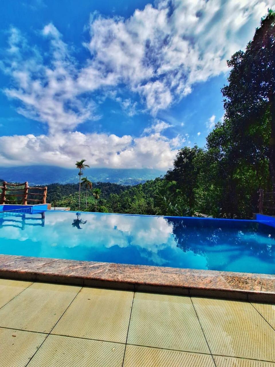 Resort Chalona Hill View