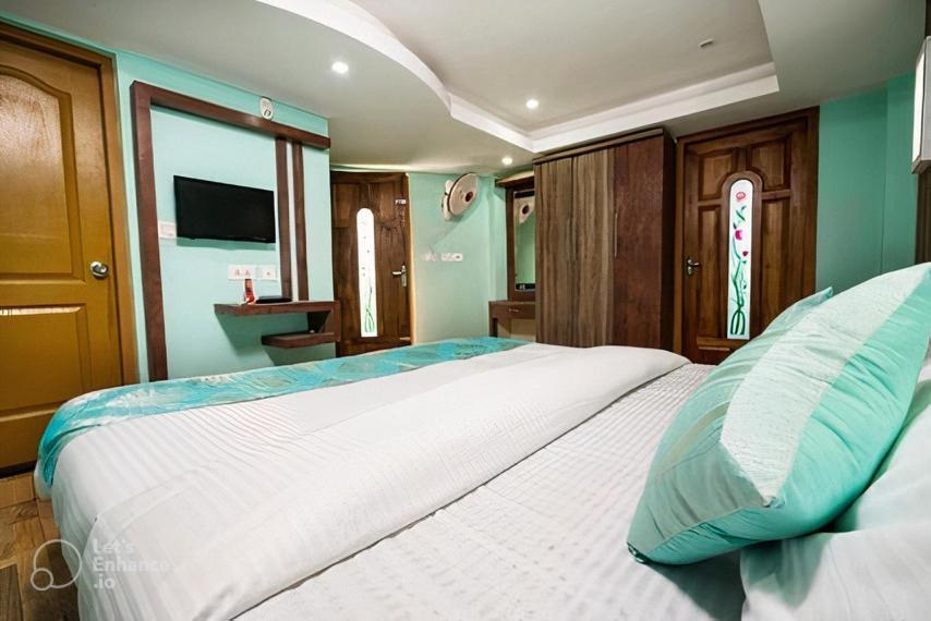 Greenland Residency * Munnar