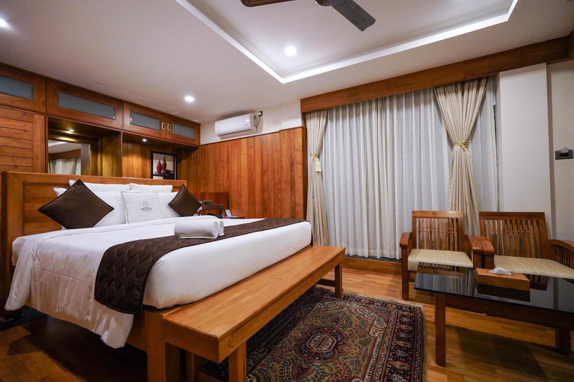 Chandys Drizzle Drops - Station Resort Munnar