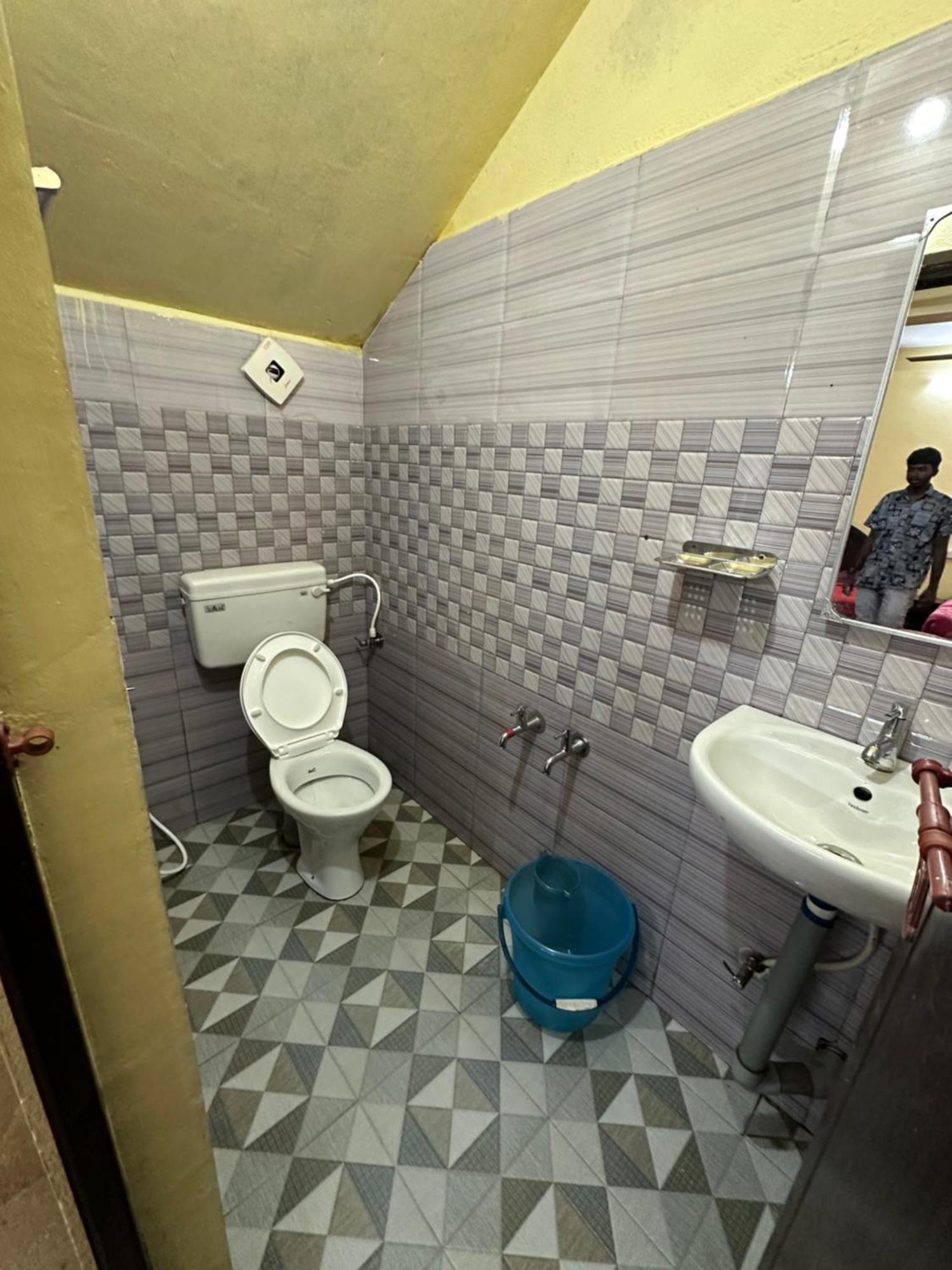 G Mount Budget Bed & Breakfast *