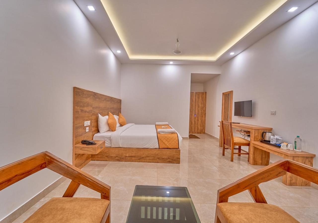 Ice Mist Pool By Voye Homes Resort *