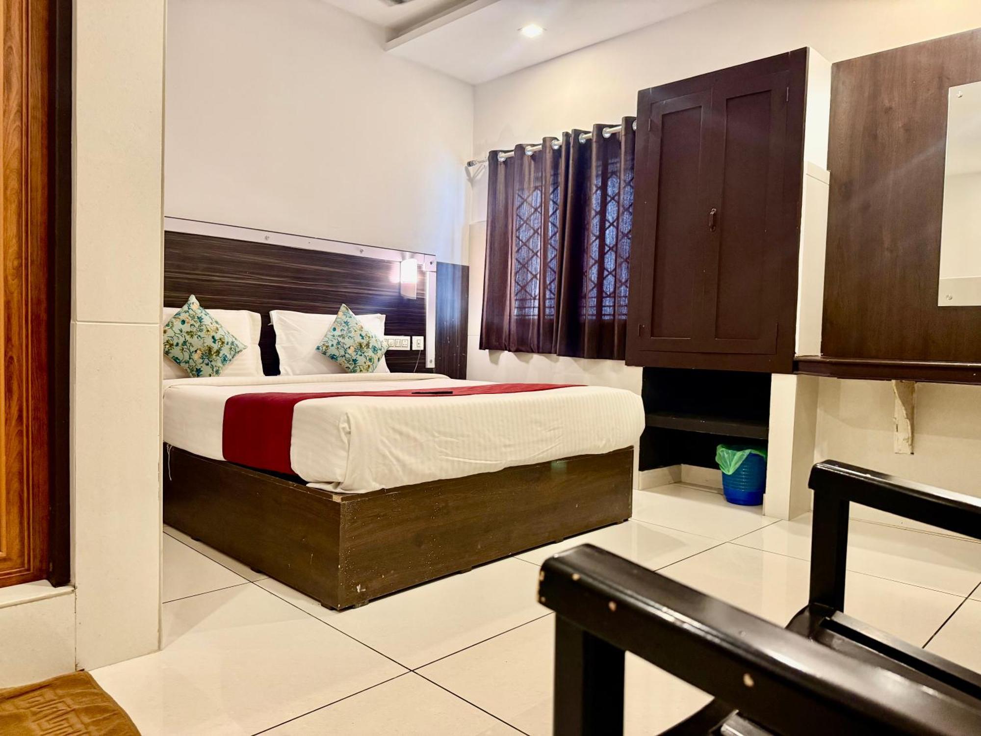 Skylark Holidays