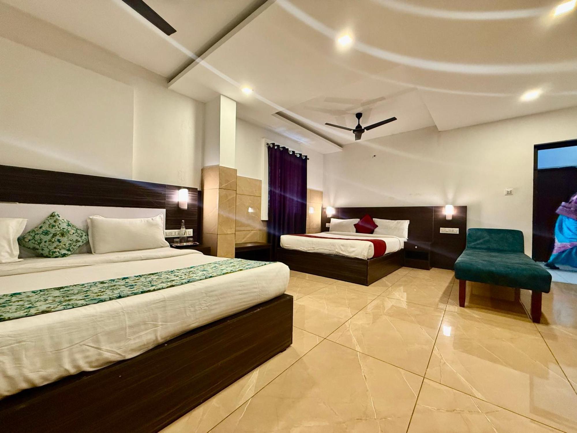 Hotel Skylark Holidays