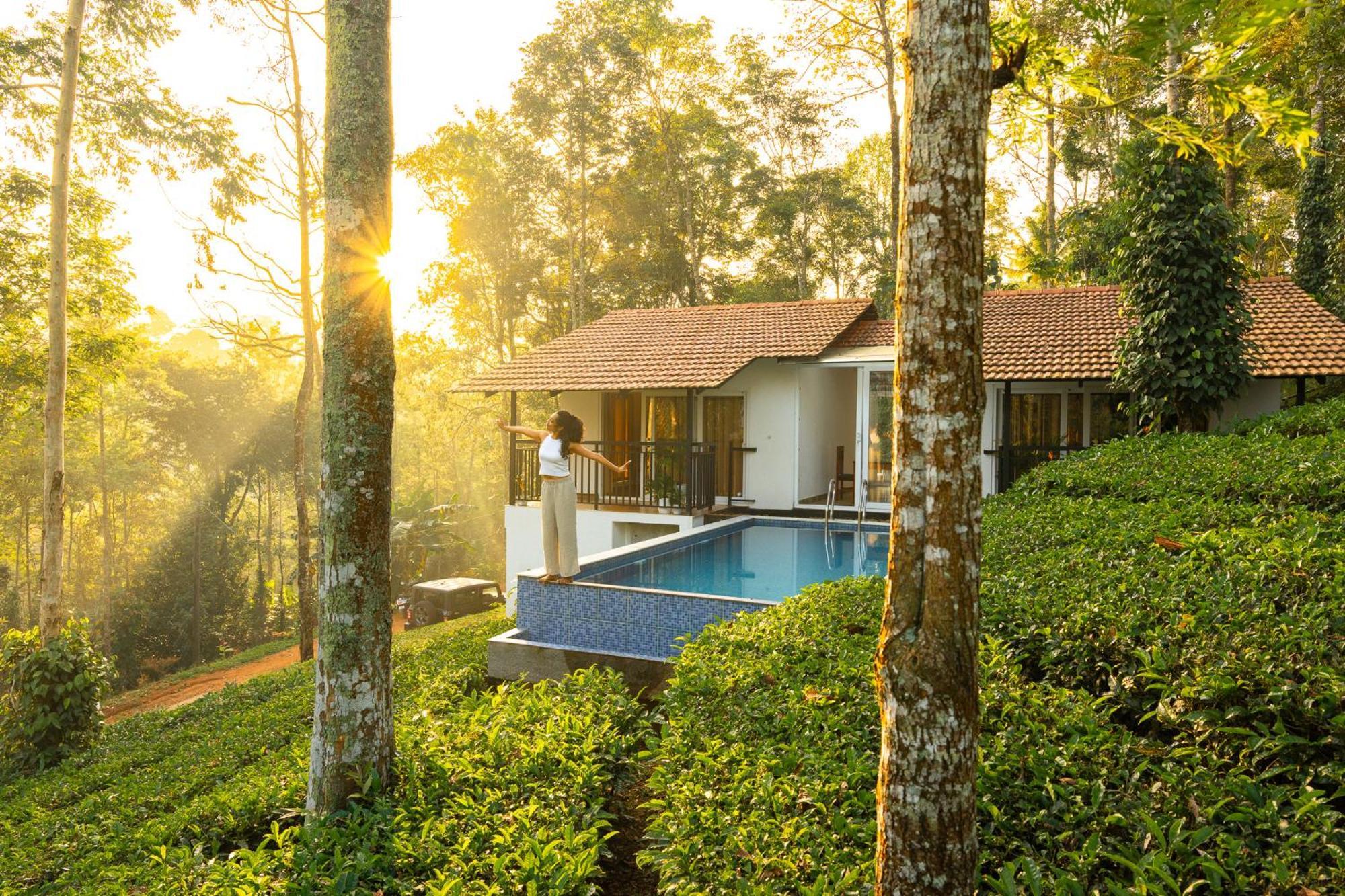 Bed & Breakfast Tealawn Pool Villa, *