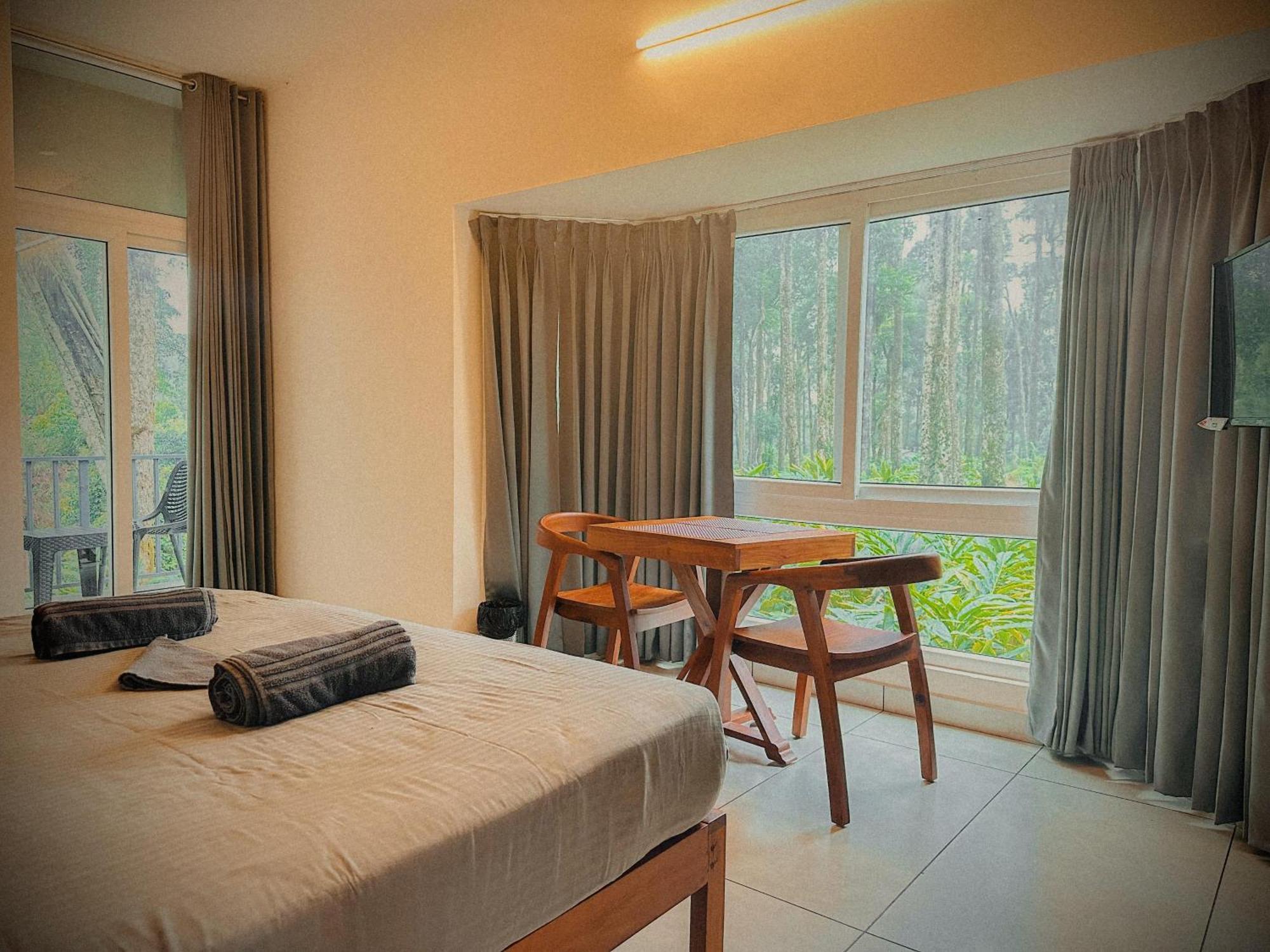 Forestscape Resort *