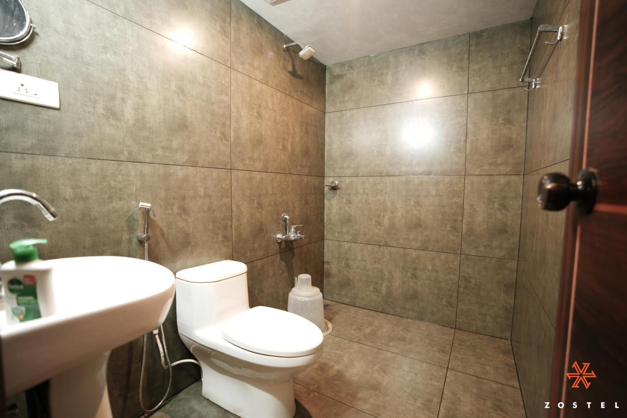 Hostel Zostel *