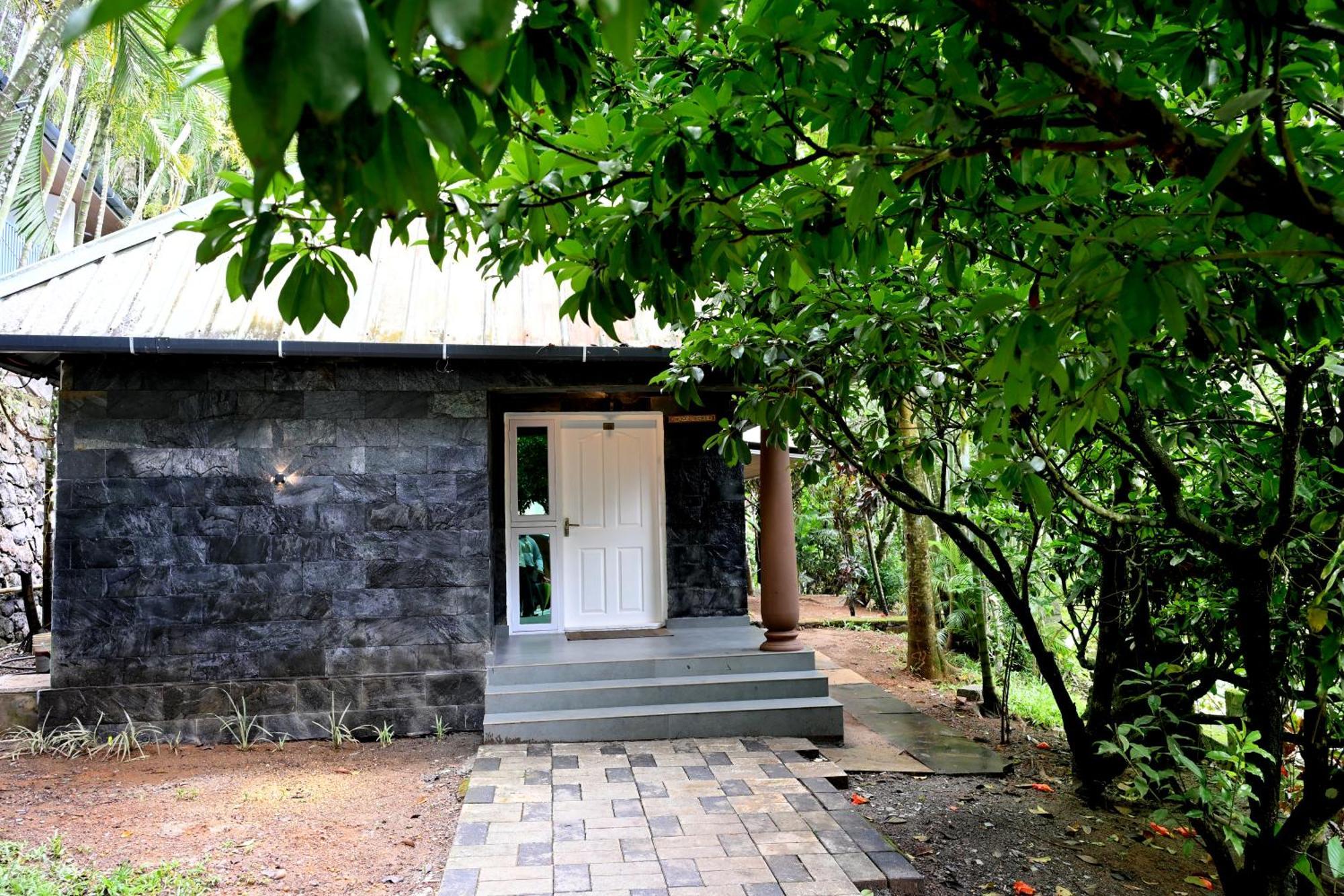 Spring Muunnar, Resort 4*