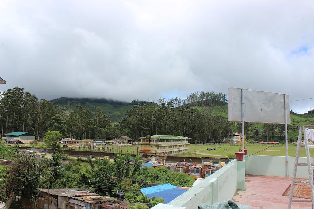 Hill Crest 2*
