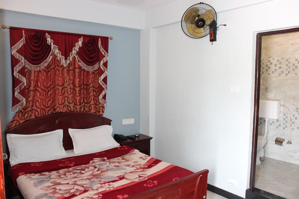 Hill Crest Hotel 2*