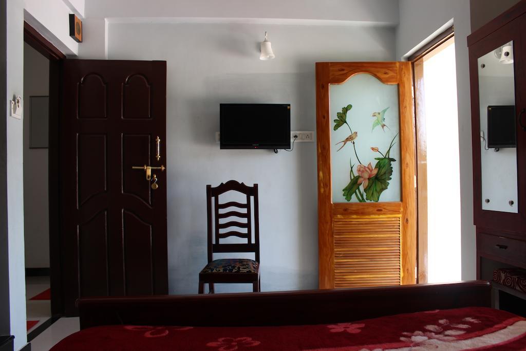 Hill Crest Hotel 2*