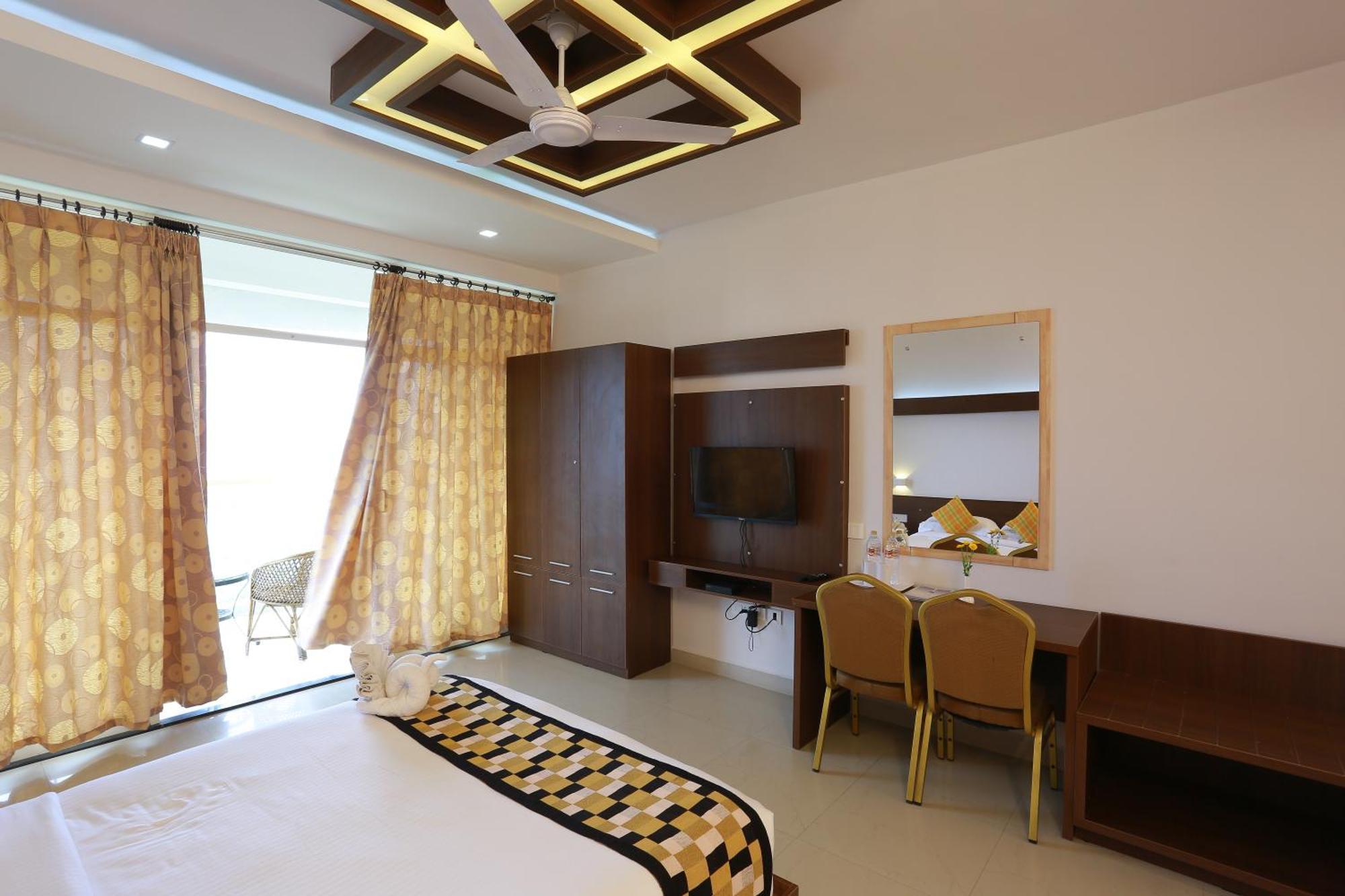 The Cliff Resort, Munnar