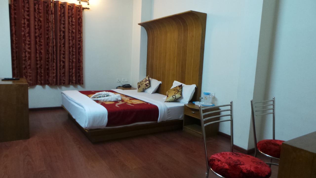 Red Star Holidays Hotel *