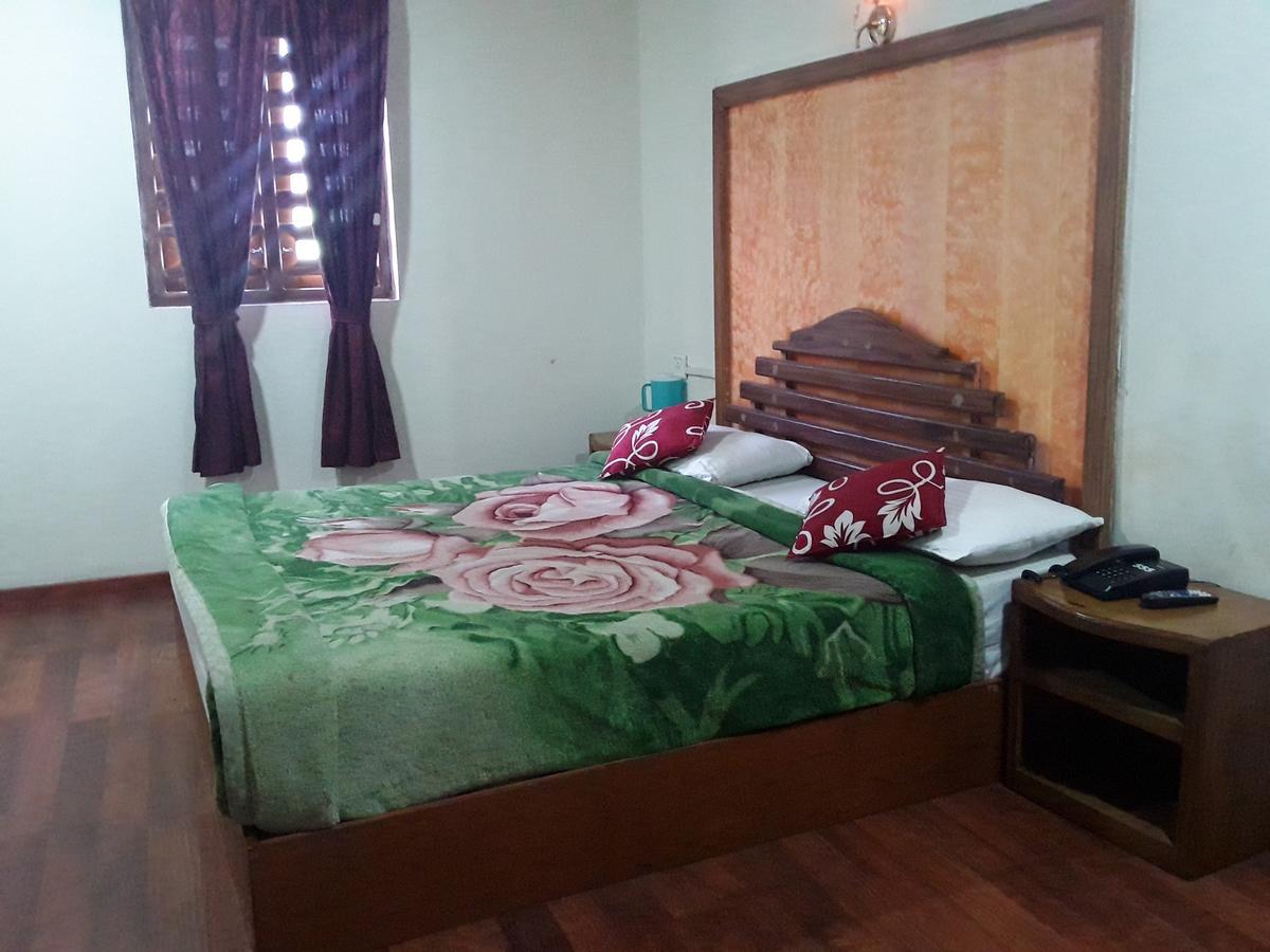Red Star Holidays Munnar