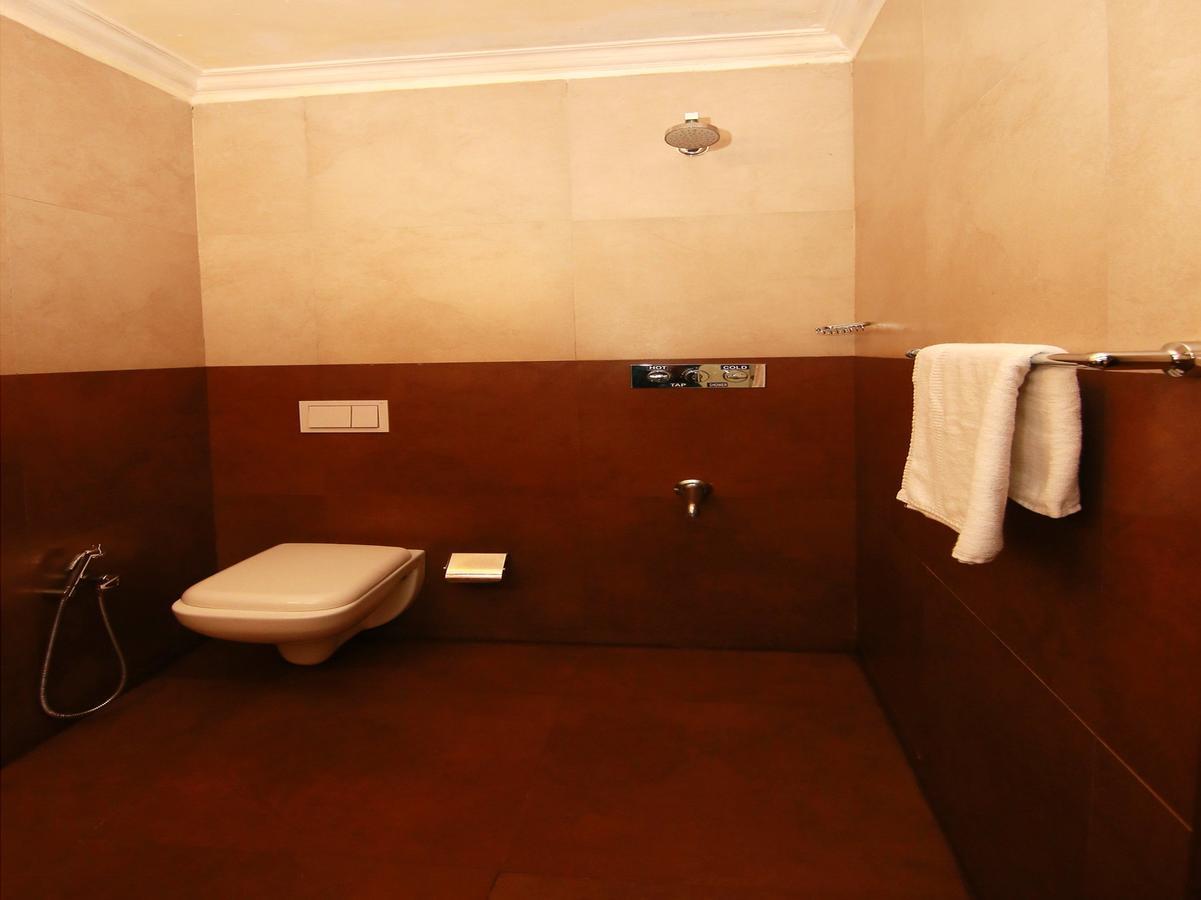 Sn 2* Munnar