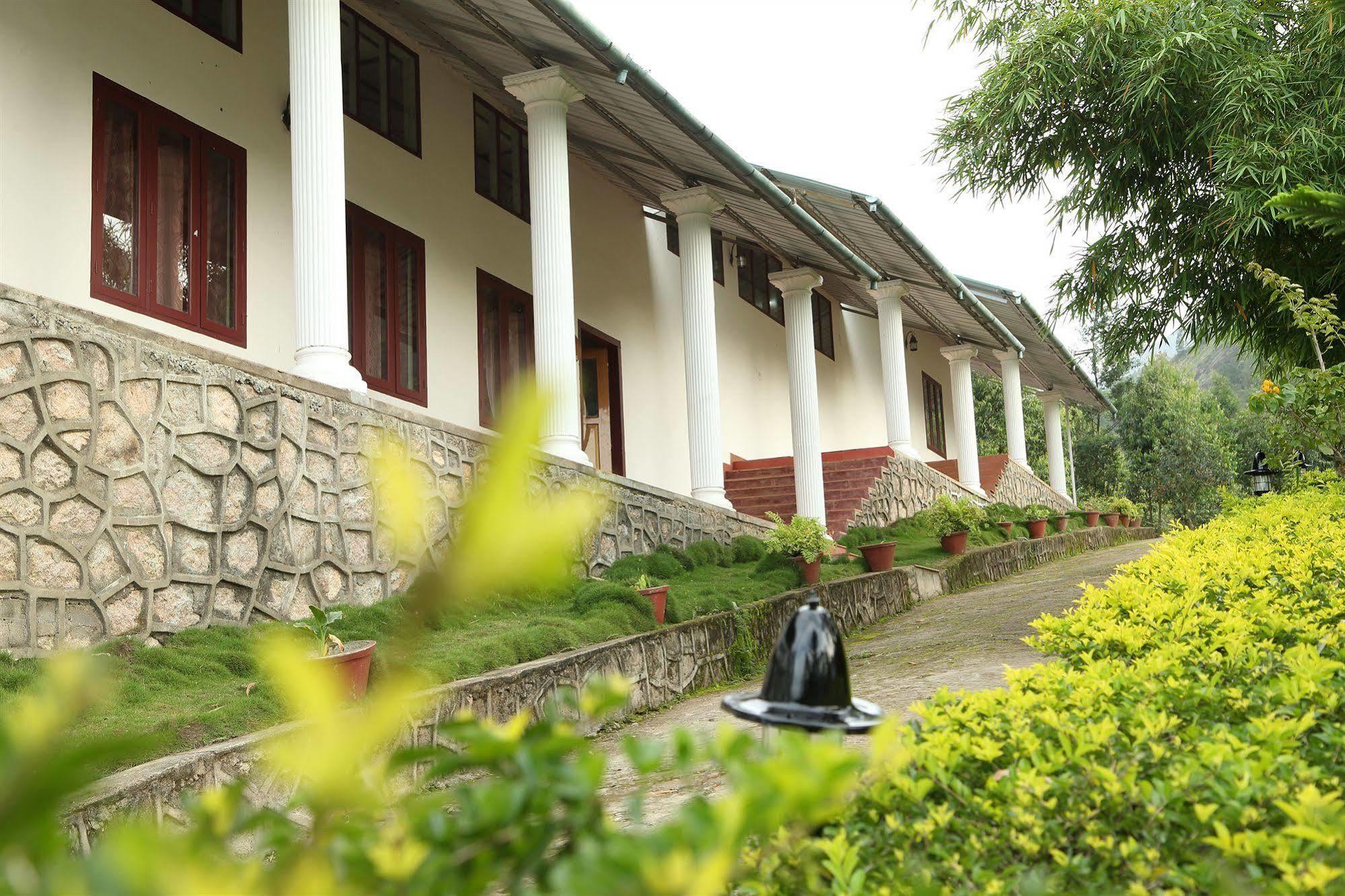 Green Jungle Holiday Hotel 3*