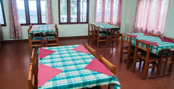 Green Jungle Holiday Hotel