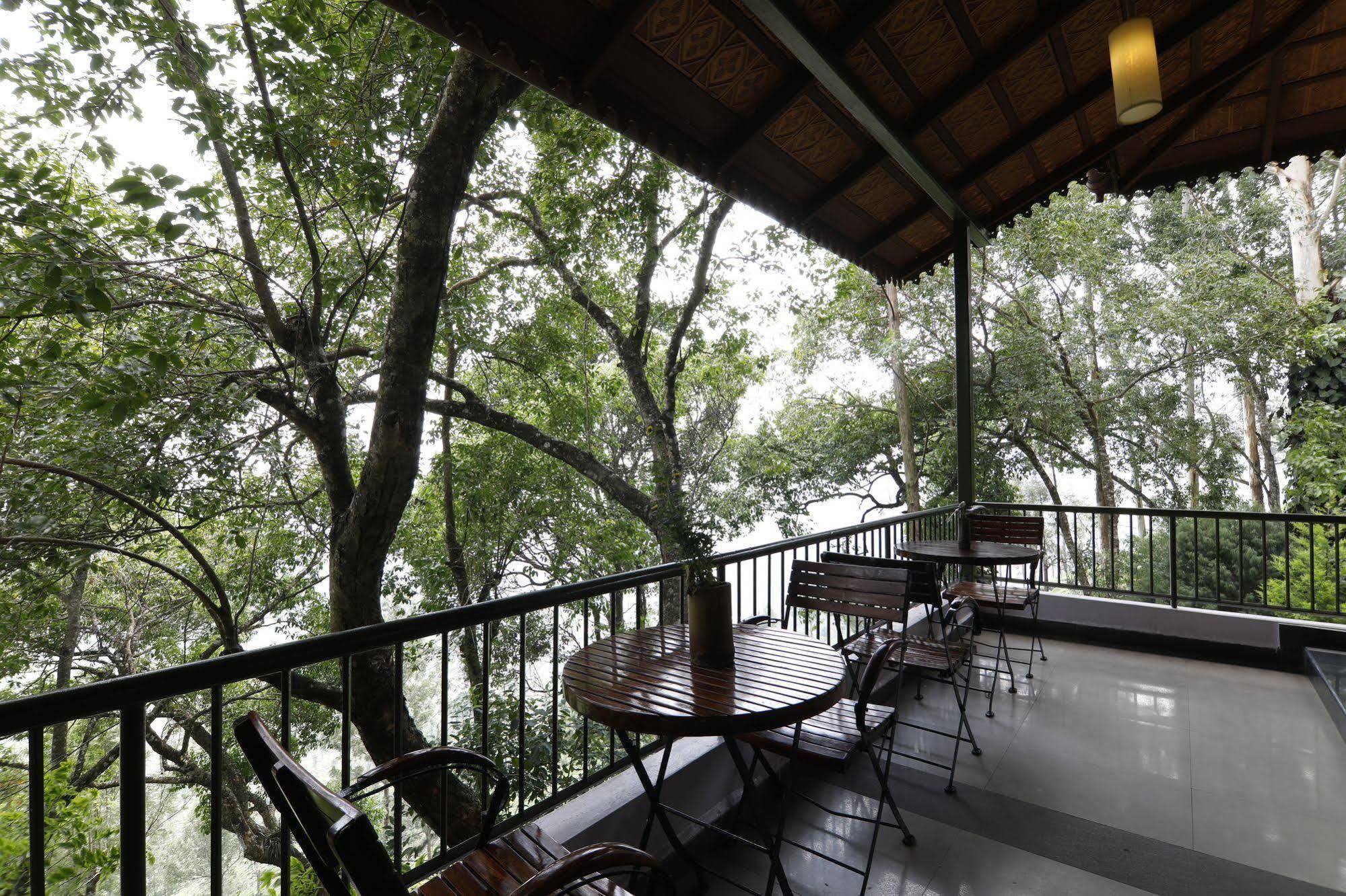 Tea Valley Resort,