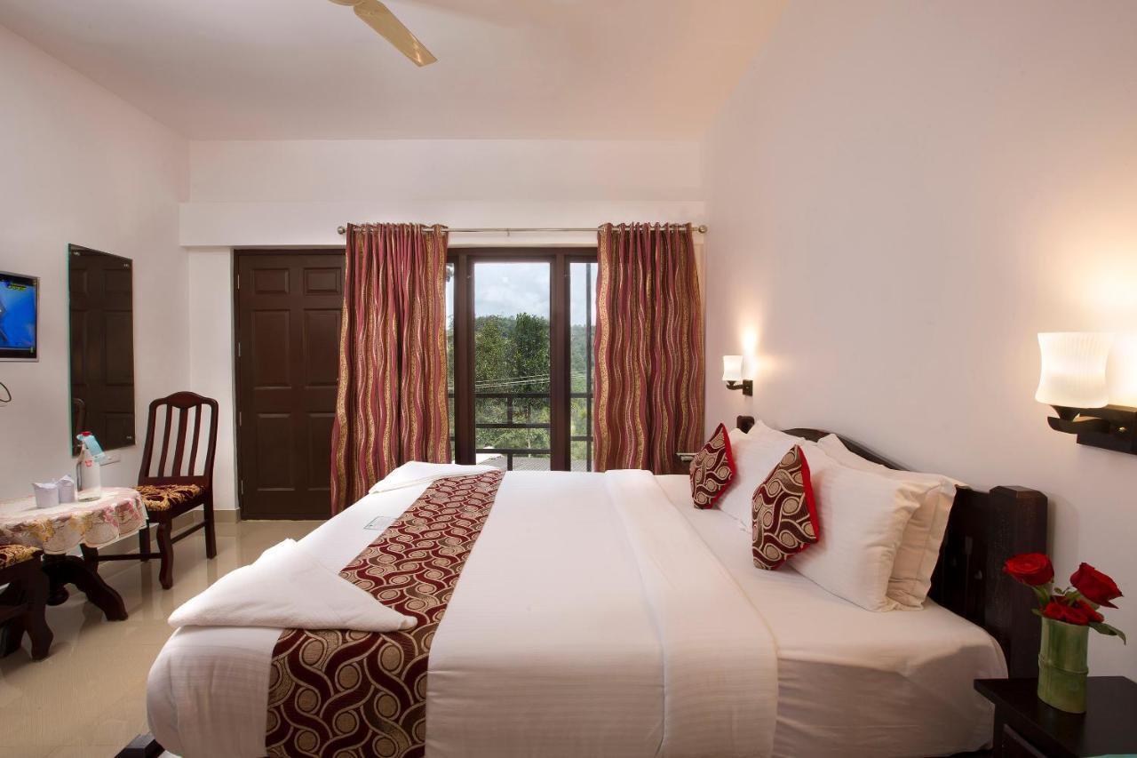 Misty Resorts, Resort