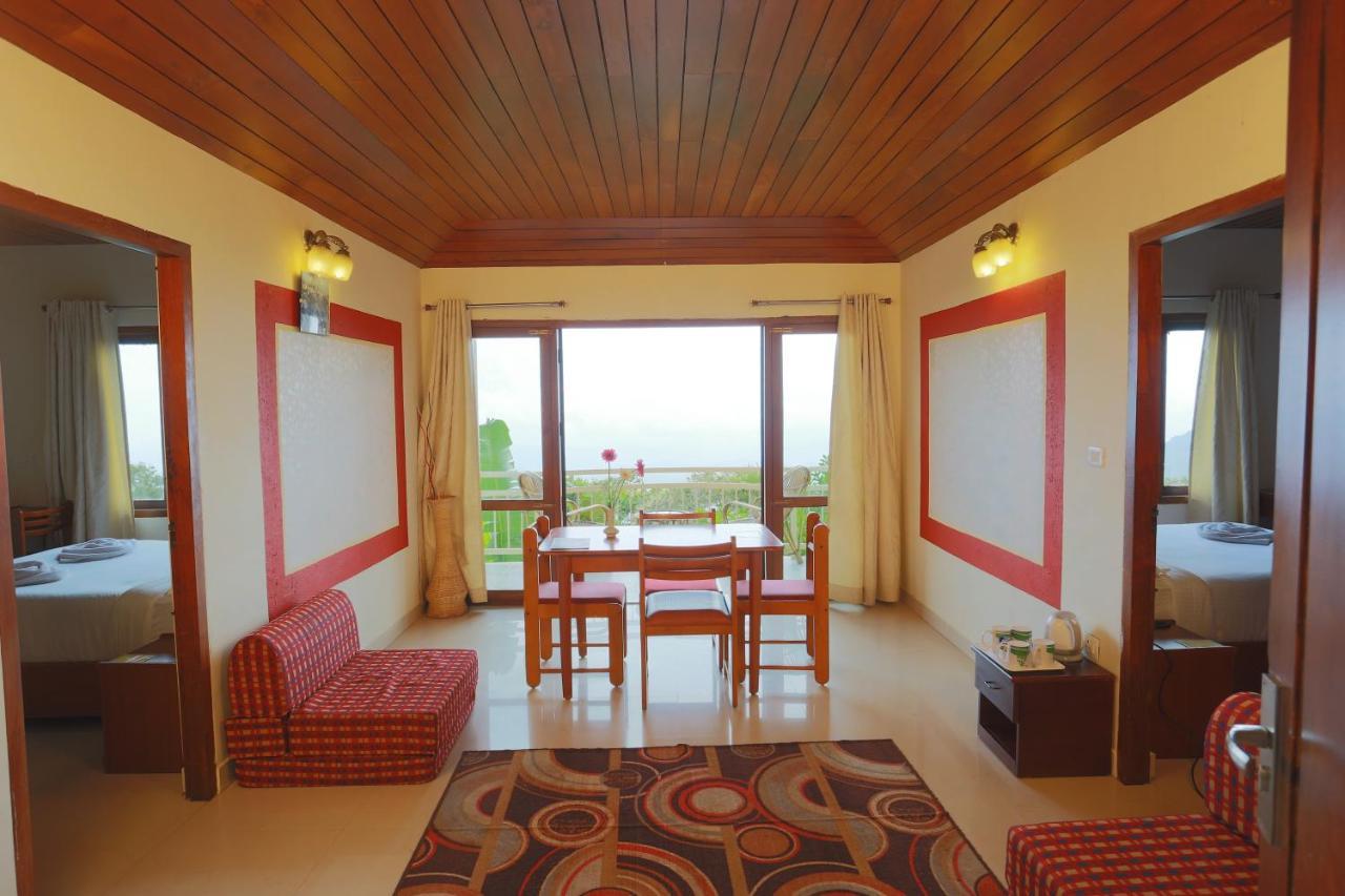 Resort Deshadan Mountain -the Highest In Munnar