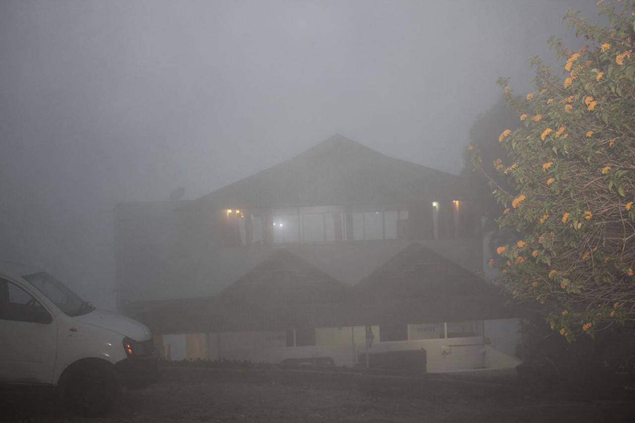 The Cliff Resort, Munnar