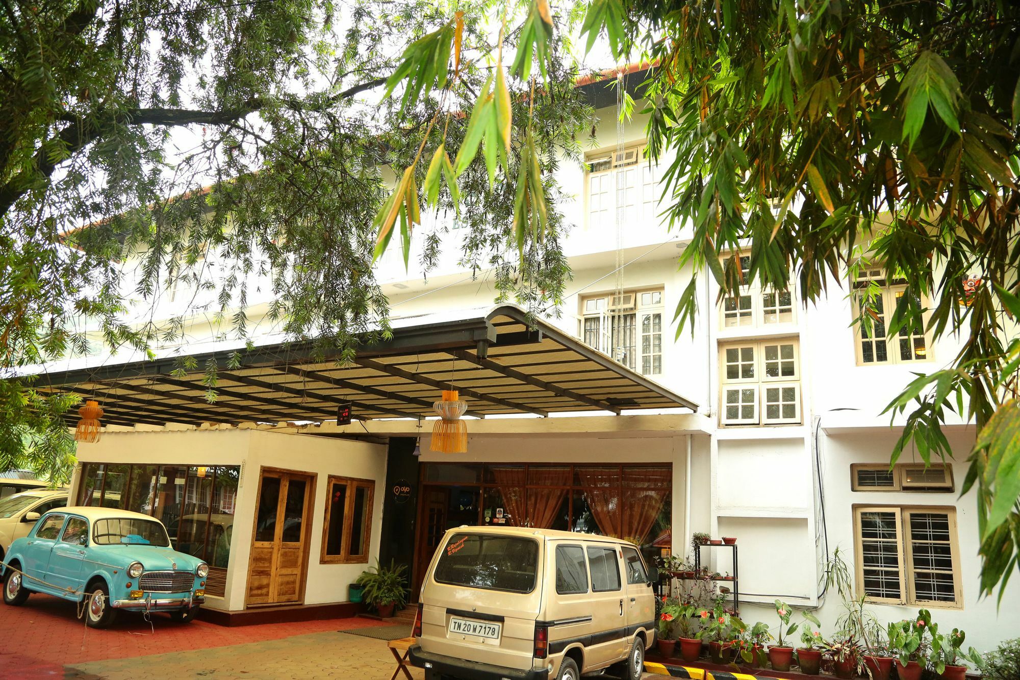 Sn Hotel