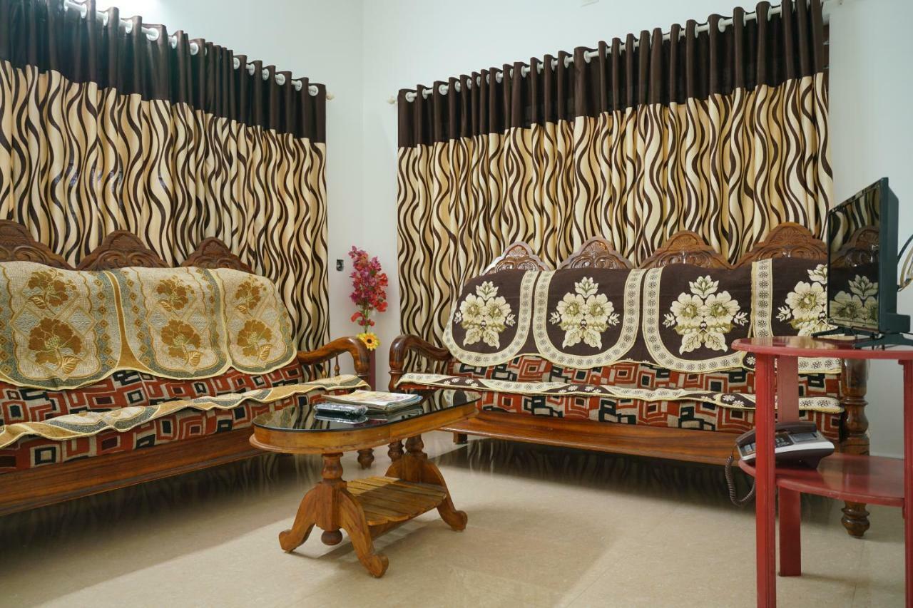 4bhk White Snow Spacious Munnar