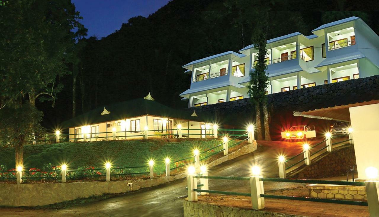 Hotel Seven Springs