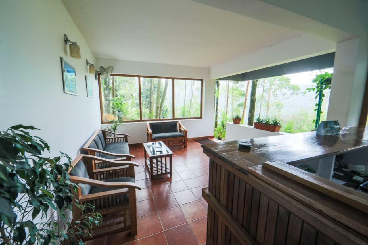 The Breeze 3* Munnar