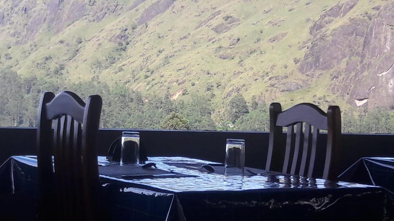 Shamrock * Munnar